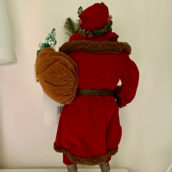 Fabric Mache Father Christmas - Picture 3 of 7